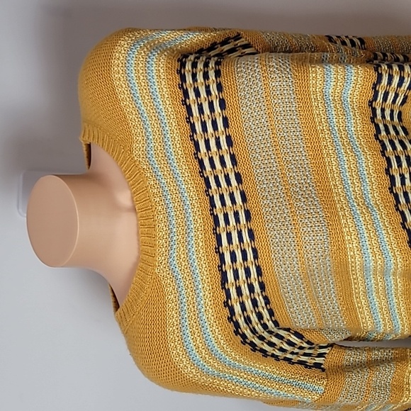 UMGEE GOLD STRIPED CREW NECK SWEATER WITH LONG FLARED SCALLOPED SLEEVES - Picture 13 of 14